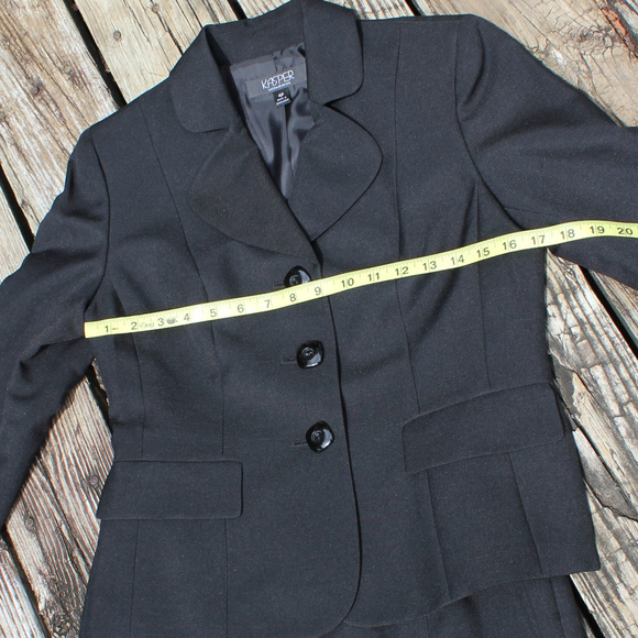 Kasper Petite Separates Three Button Blazer 4P - Picture 7 of 8